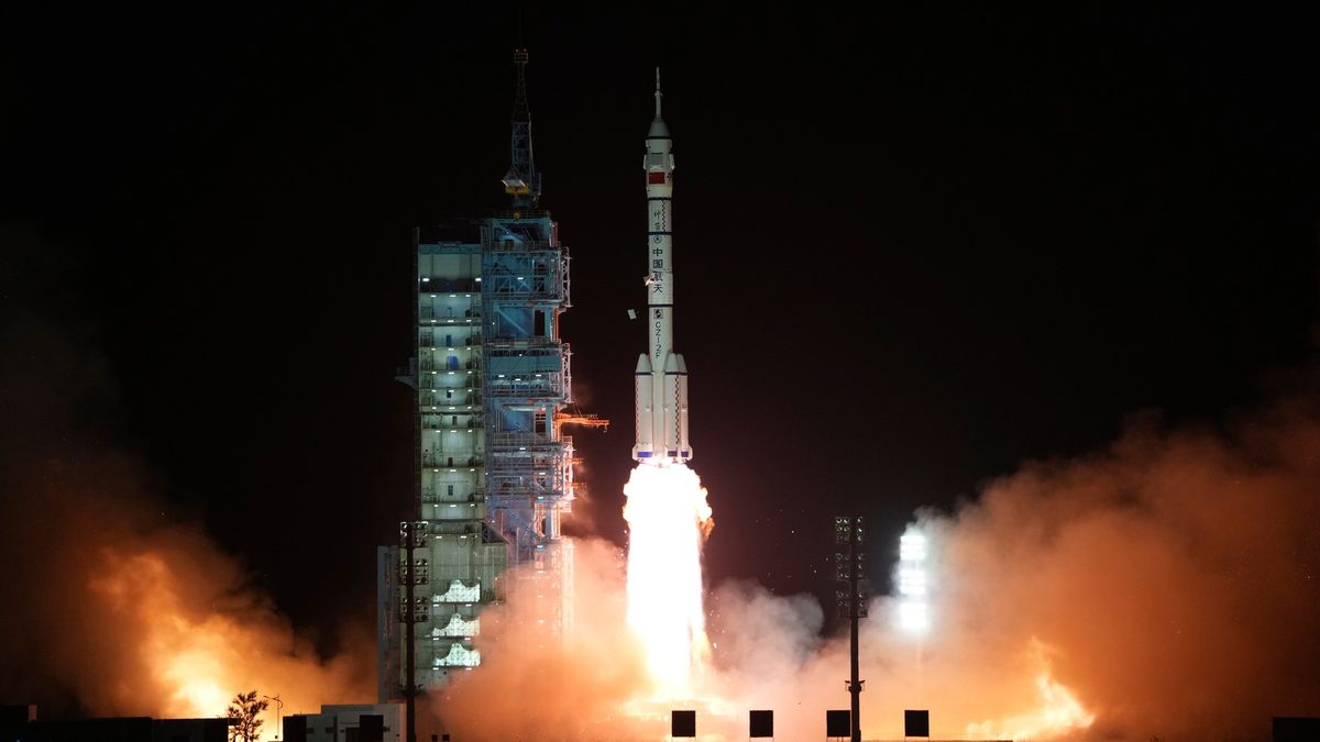 Z kosmodromu v poušti Gobi odstartovala raketa k čínské orbitální stanici